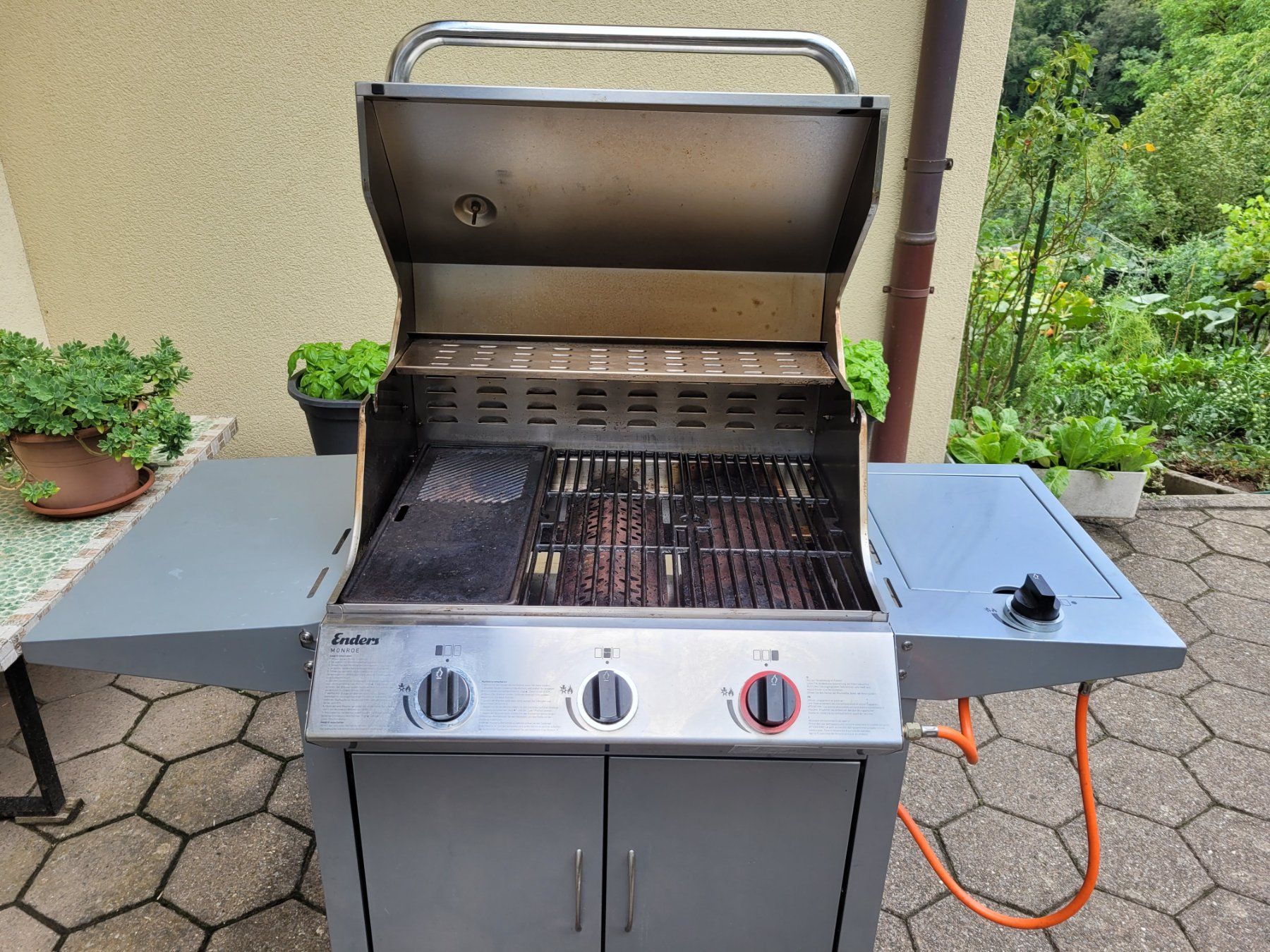 Griglie: ENDERS Gasgrill MONROE – Usato da Burg AG venduto da Camebe 1