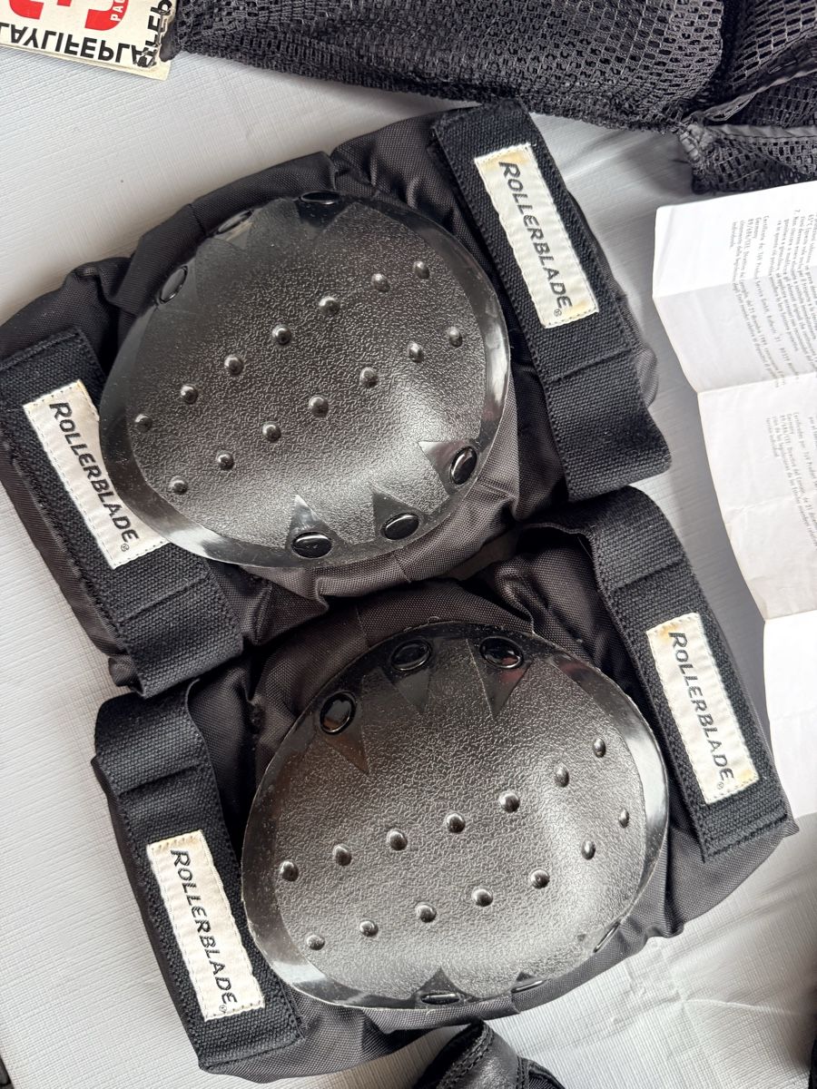 Schutz & Schoner: Rollerblade Knie Ellbogen Handgelenk Grösse L – Gebraucht aus Rorschacherberg von pol_2pw7 2