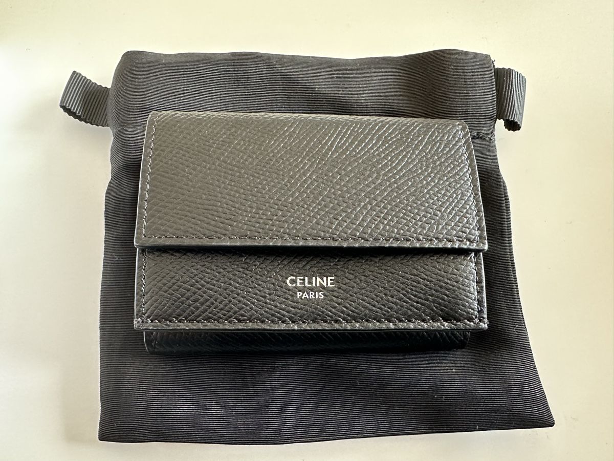 Celine Portafogli: CELINE Wallet / Portemonnaie Tri-Fold – Nuovo (secondo la descrizione) da Winterthur venduto da diet_cola86 4