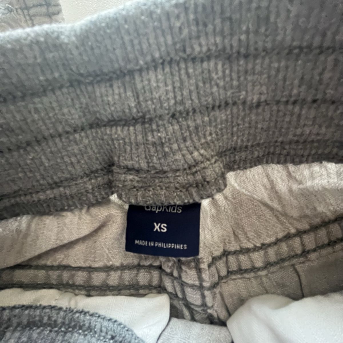 Gap Hosen: Pantalons coton GAP - 4/5 ans – Gebraucht aus Geneve von maremonte 1