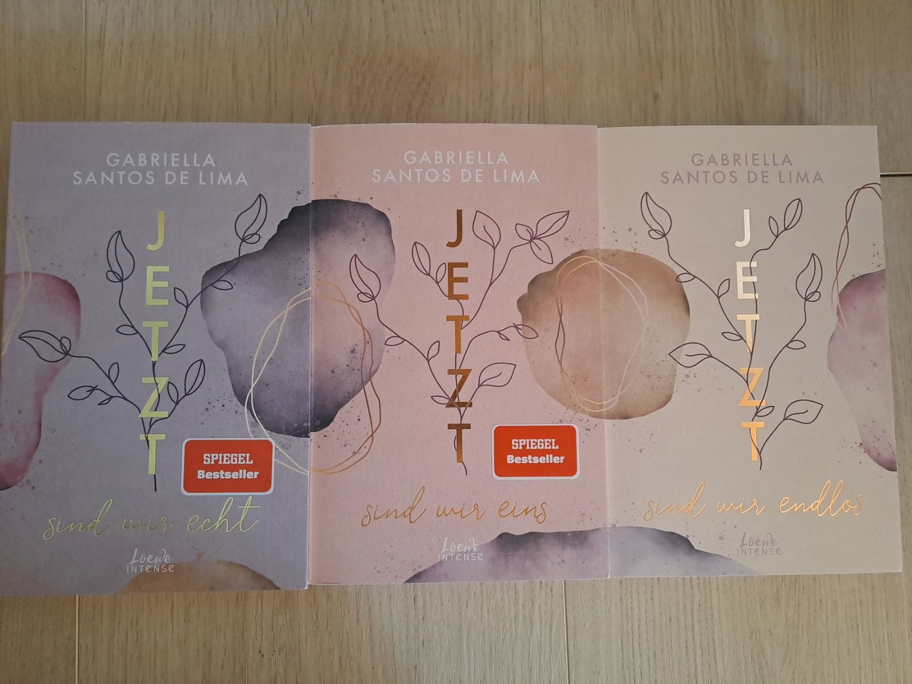 Livres: JETZT Trilogie – D'occasion à Untereggen par ros_kz89