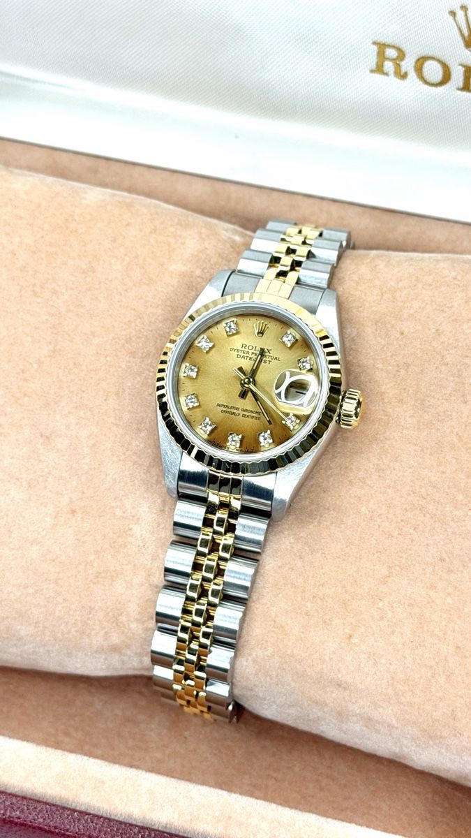 Rolex Orologi: Rolex LadyDatejust 26 / Full set collector  – Usato da Nyon venduto da Lunas_Watches 2