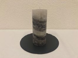 Kerze ca. 8x20cm, ca. 850g, grau marmoriert Raureif