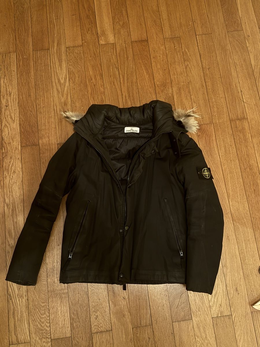 Stone Island Giacche: Stone Island Winterjacke – Usato da winterthur venduto da nx6