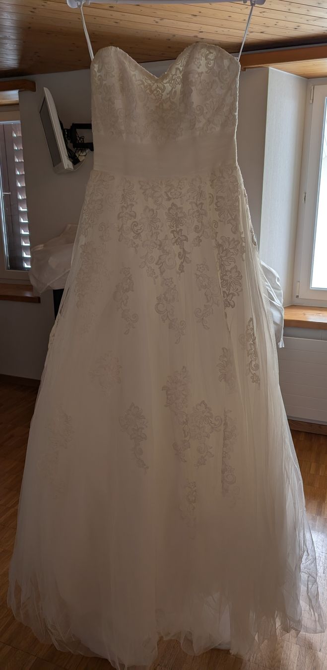 Vestiti: Brautkleid – Usato da Niederurnen venduto da maus.on.the.bike