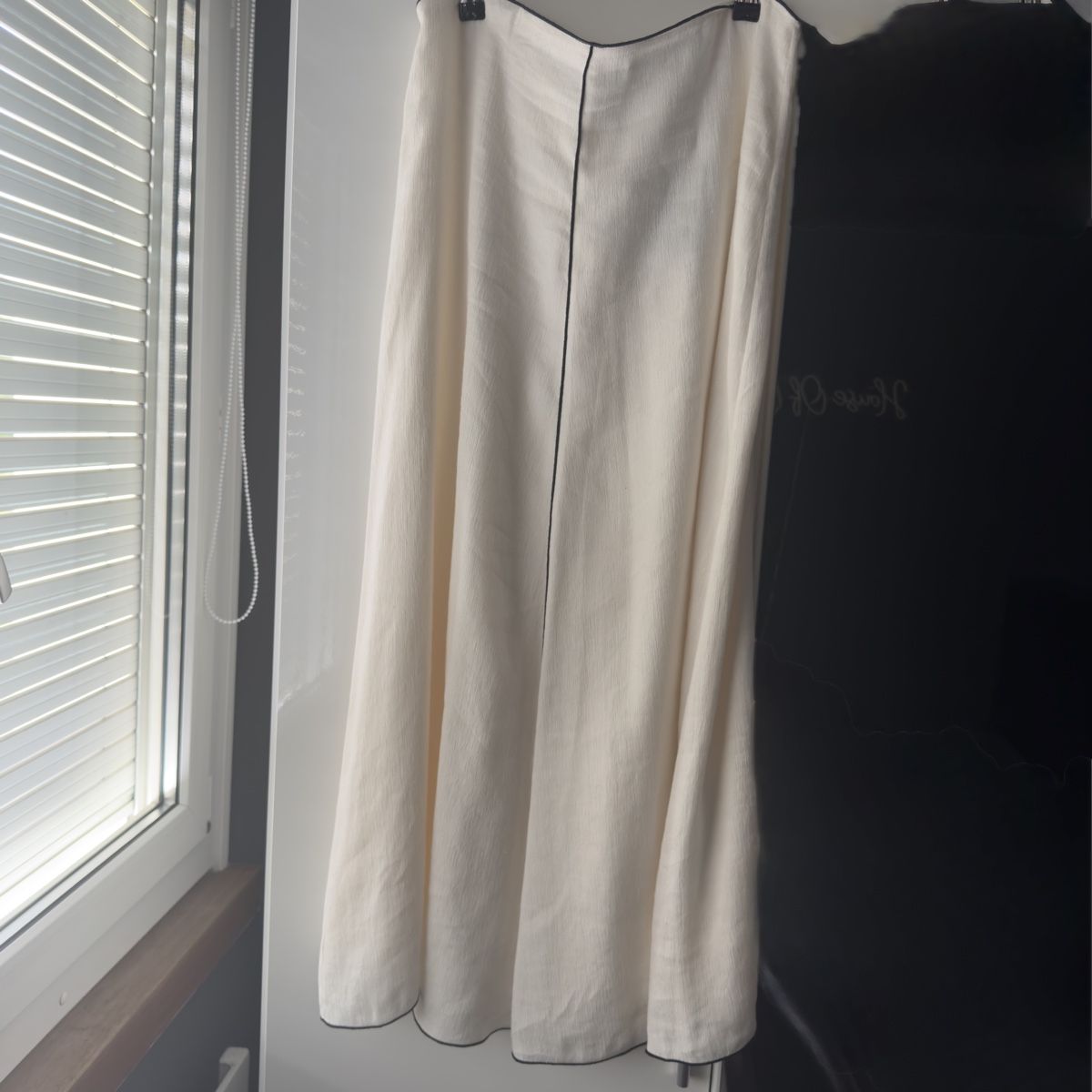 Massimo Dutti Jupes: Massimo Dutti Set,  cremeweiss Grösse L – Neuf avec emballage d'origine à Hombrechtikon par Marina00 6