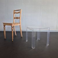 Kartell Design Paolo Rizzatto Italy Plexiglas Beistelltisch