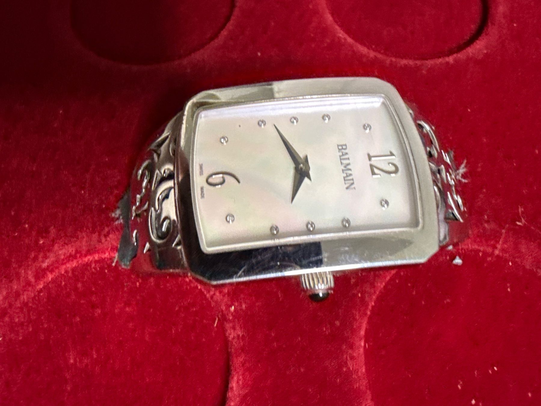 Balmain Uhren: Balmain Quarz 27.5 mm – Gebraucht aus Pfeffingen von Allhandelklgwatches 1