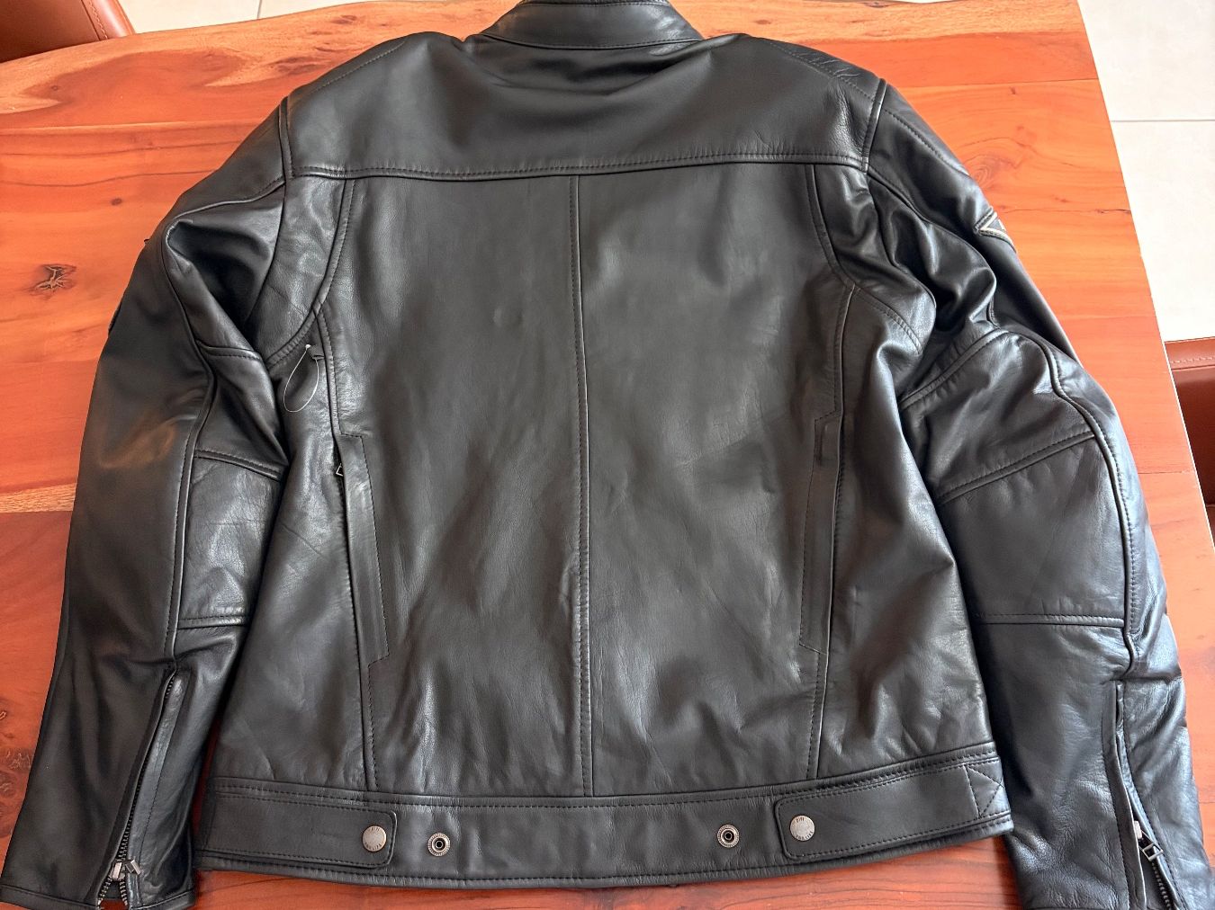 Giacche: Neue Motorrad Echtlederjacke inkl. Protektor – Nuovo (secondo la descrizione) da Bronschhofen venduto da hobbykatz 1