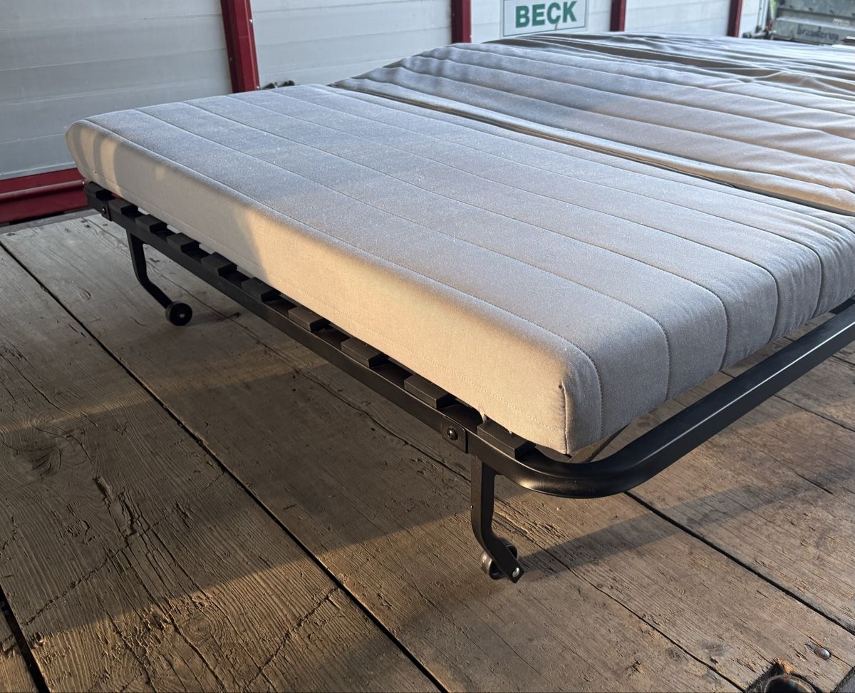 Ikea Letti: Lycksele Ikea Bett Sofa Klappbett Gästebett – Usato da Sulzbach venduto da Kaeslin0 3