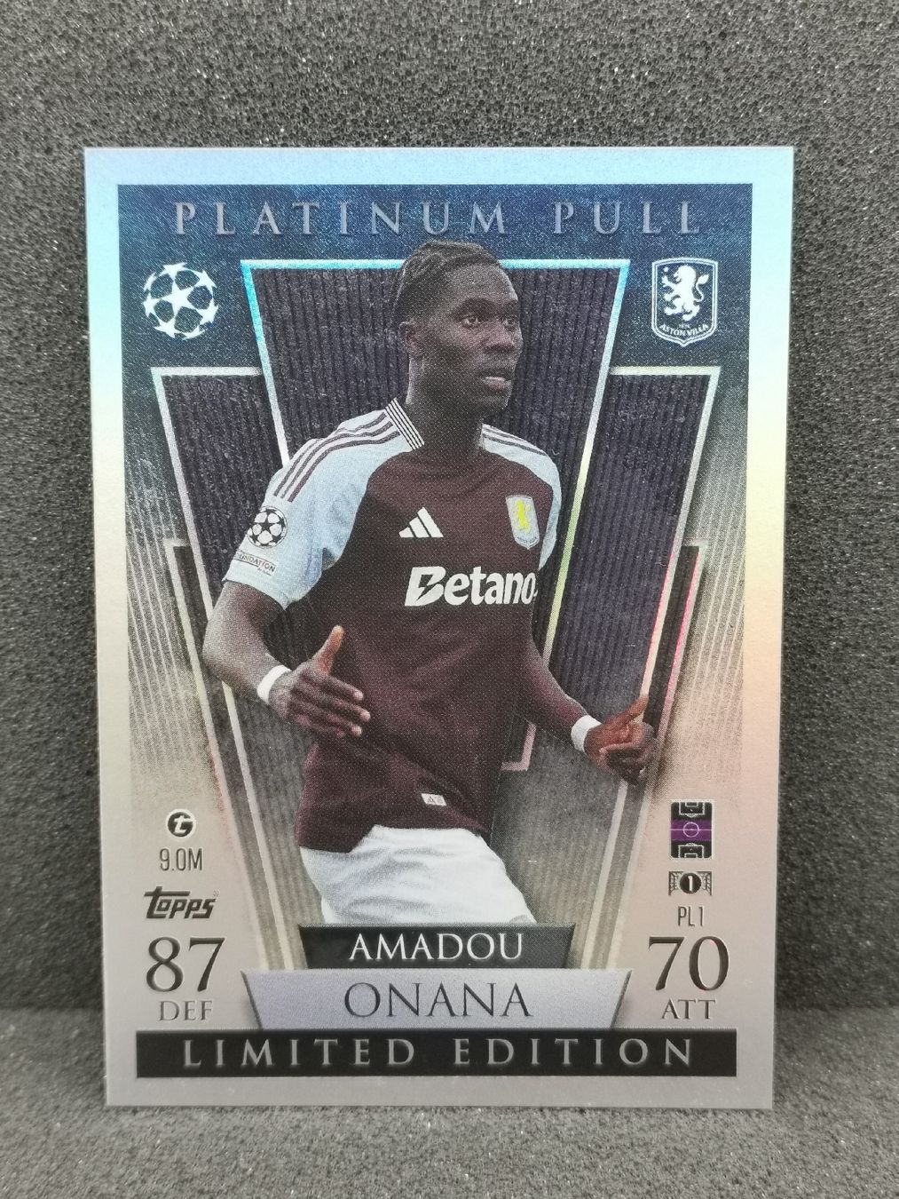 Topps Carte collezionabili: Match attax 2024 /25 Extra Amadou Onana Platinum Pull  – Usato da Einsiedeln venduto da sza_588x