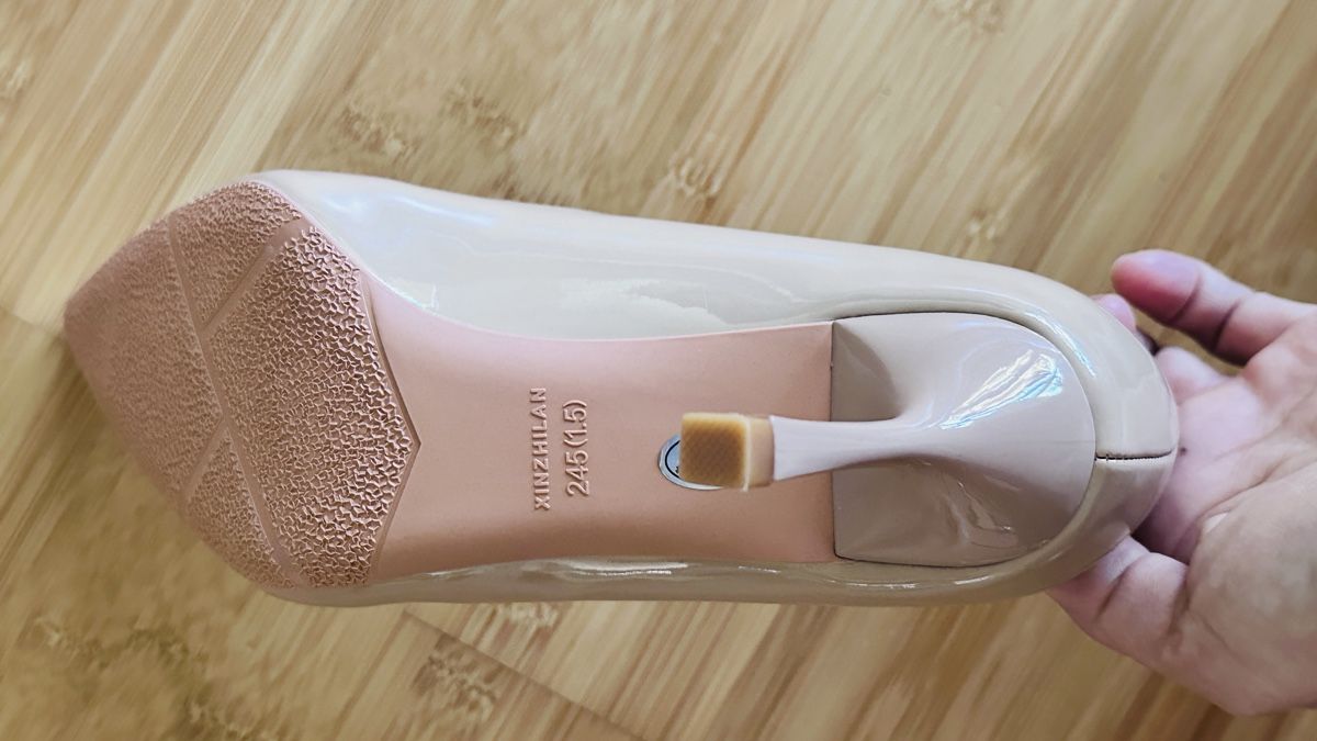 Pompe & Parti di ricambio: Wide feet? No problem! Beige Pump heels, size 39 – Nuovo (secondo la descrizione) da Nidau venduto da son_9tqr 4