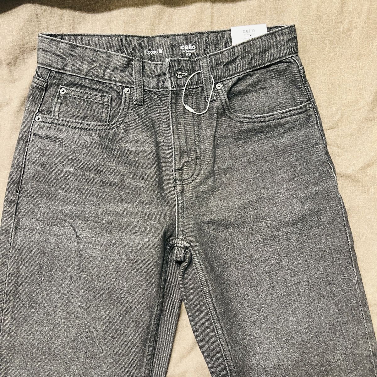Jeans: Celio Jeans Loose Fit Grey W27 M – Neuf avec emballage d'origine à Fribourg par saw_hyb8 2