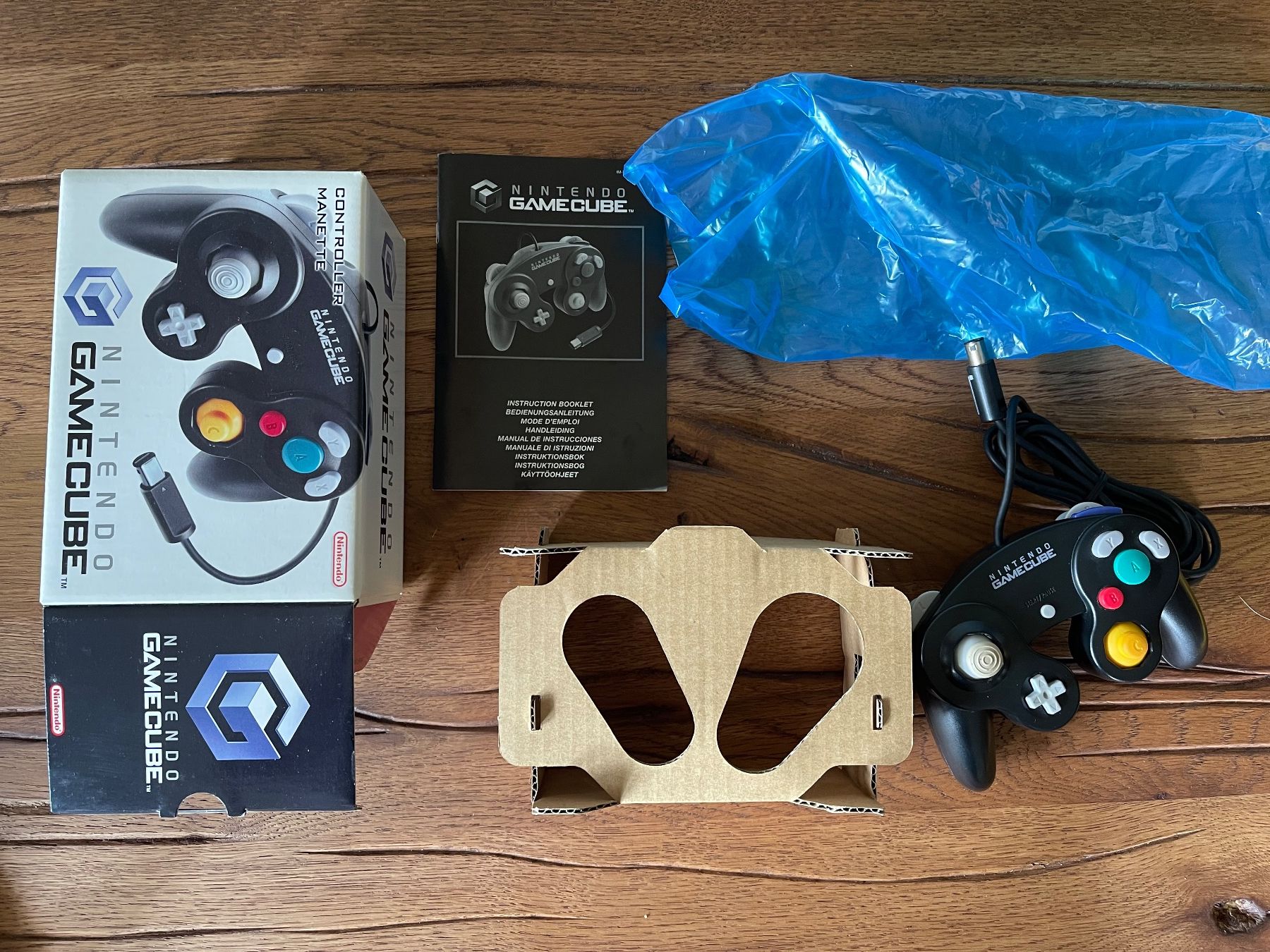 Nintendo Controller: Original GameCube Controller schwarz - in OVP Sammelzustand! – Usato da Zuerich venduto da Dorsi 6