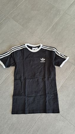 Adidas T-Shirt Gr. XS schwarz