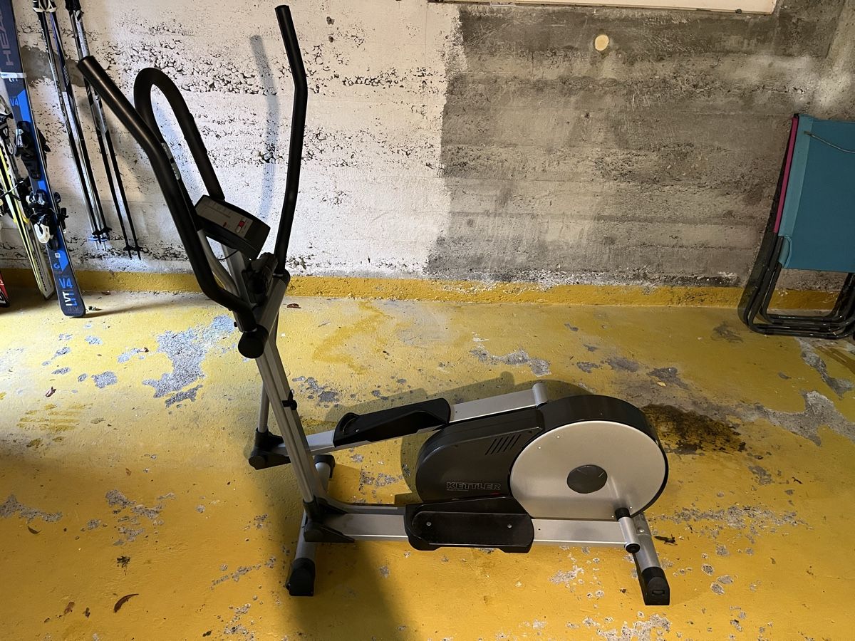 Kettler Hometrainer: Crosstrainer Kettler Comet Magnet-Brems-System gebraucht – Usato da Kirchleerau venduto da vidig60