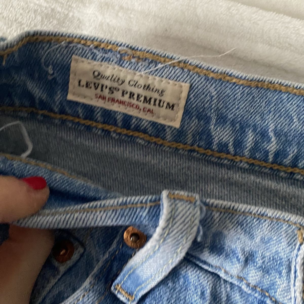 Levi's Jeans: Levi’s 501 Jeans 23x27 – Usato da Givisiez venduto da dor_xb9k 1