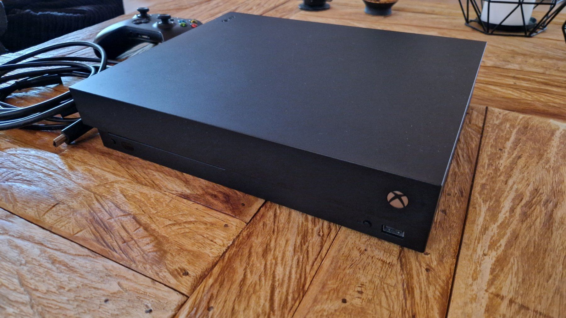 Microsoft Konsolen: Xbox One X Konsole Gebraucht – Gebraucht aus Heimberg von s1u_ts9m 1
