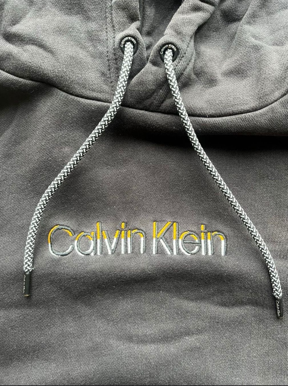 Calvin Klein Maglioni & Felpe: Calvin Klein Pullover – Usato da Wigoltingen venduto da _vntg_ 1