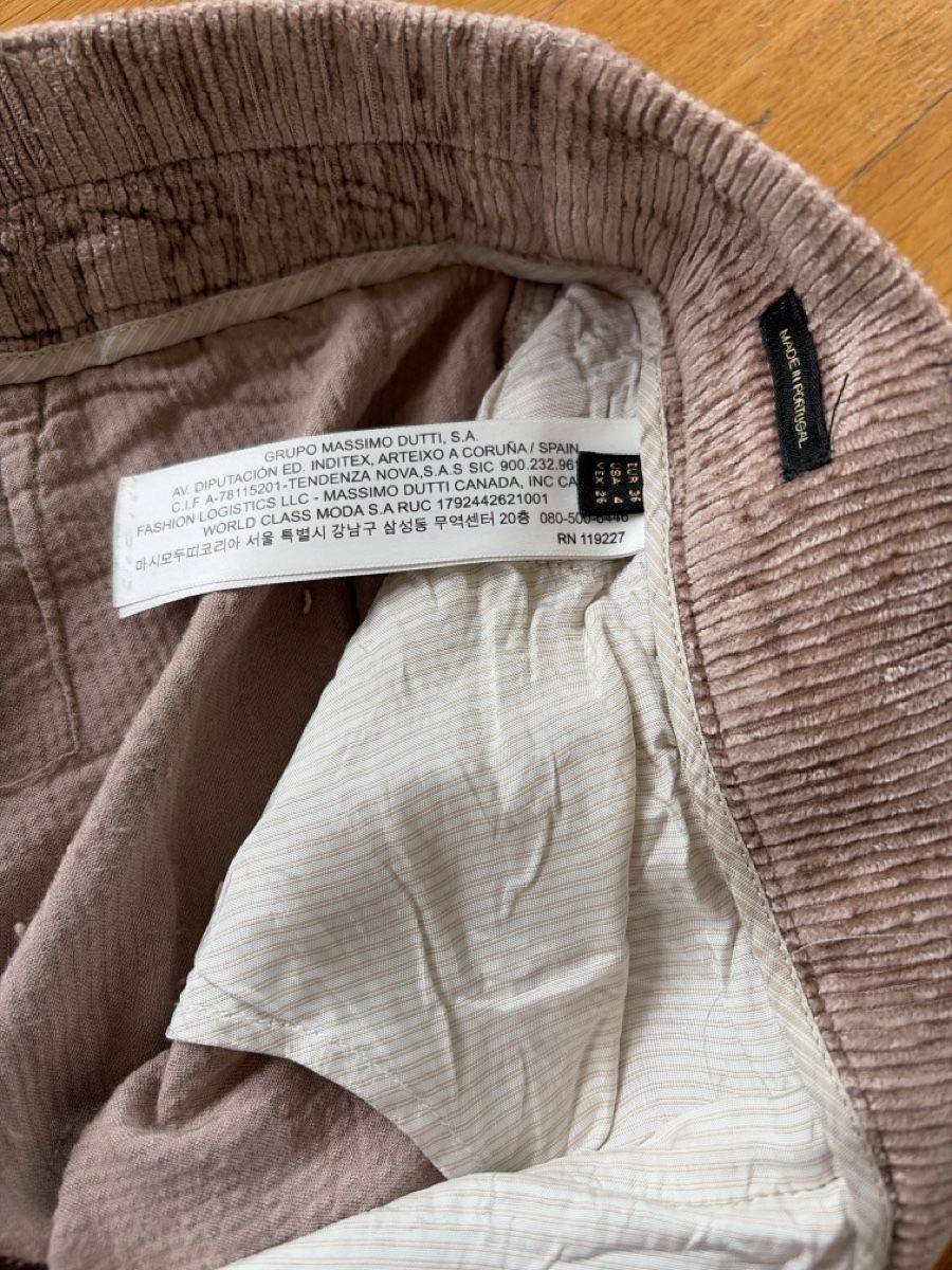 Massimo Dutti Pantaloni: Massimo Dutti Cordhose, Grösse 36, top Zustand – Nuovo (secondo la descrizione) da Zürich venduto da ufe_f5q5 2