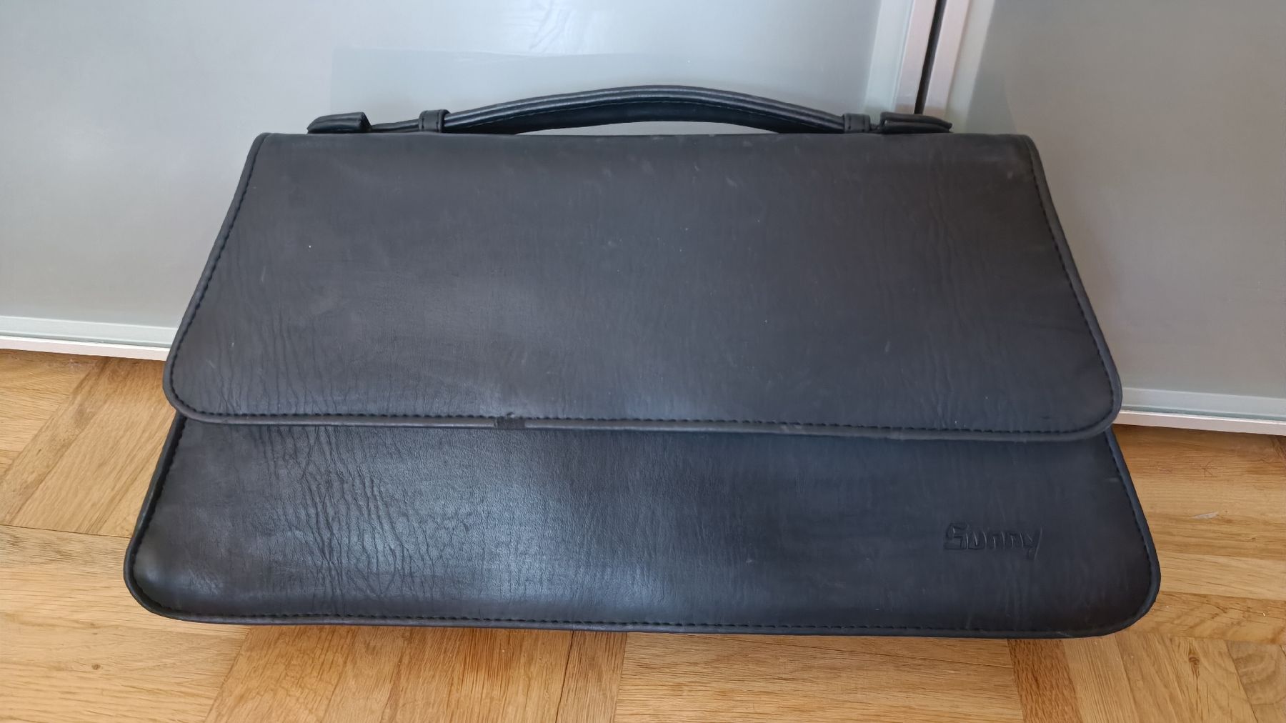 Sacs femmes: Handtasche schwarz  – D'occasion à Baden par zuppel 1