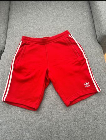 Shorts Adidas rouge rayures blanches taille M occasion