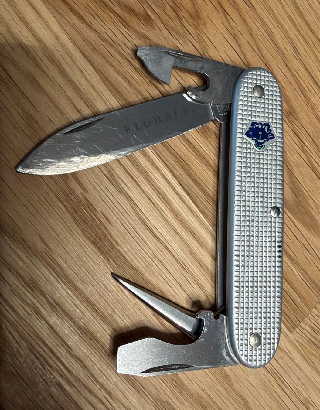 Victorinox Coltelli tascabile: VICTORINOX SACKMESSER FLORALP – Usato da Zürich venduto da Frei-Occasionen 2