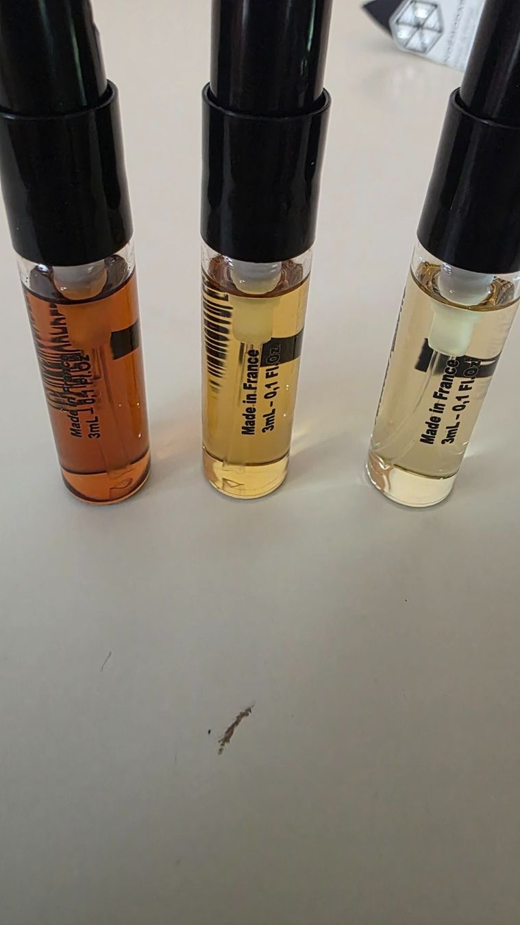 Profumi & Eau de Toilette: Set de 3 échantillons Les Indémodables  – Usato da Lausanne venduto da Andonia 1