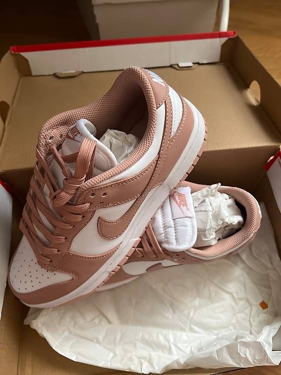 Scarpe da donna: Nike dunk low pink 38.5 – Usato da Zürich venduto da sok_p7zx 4