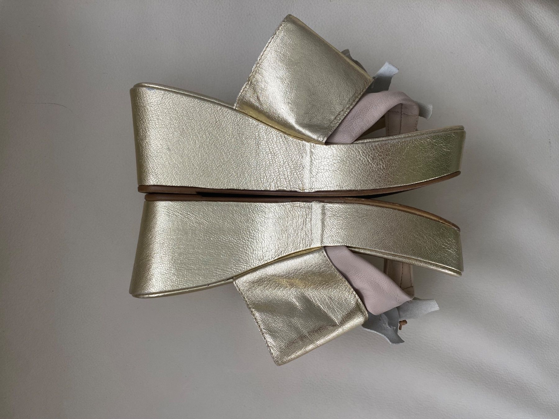 Damenschuhe: SUMMERTIME - stylische/edle B.C. Flip-Flops, gold, 38 – Gebraucht aus Winkel von ferrari2022 4