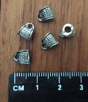 5 anneaux pour pendentif métal /  5 Ringe für Anhänger
