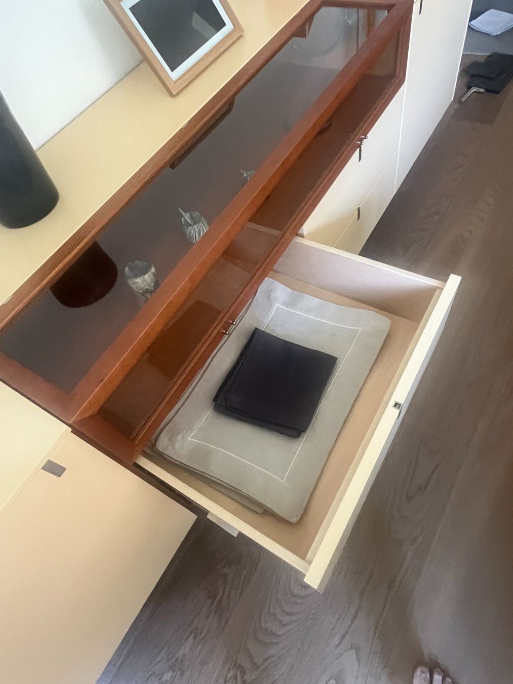Poliform Büffets: Sideboard / Anrichte Poliform – Gebraucht aus Küsnacht ZH von thomasfreipache 2