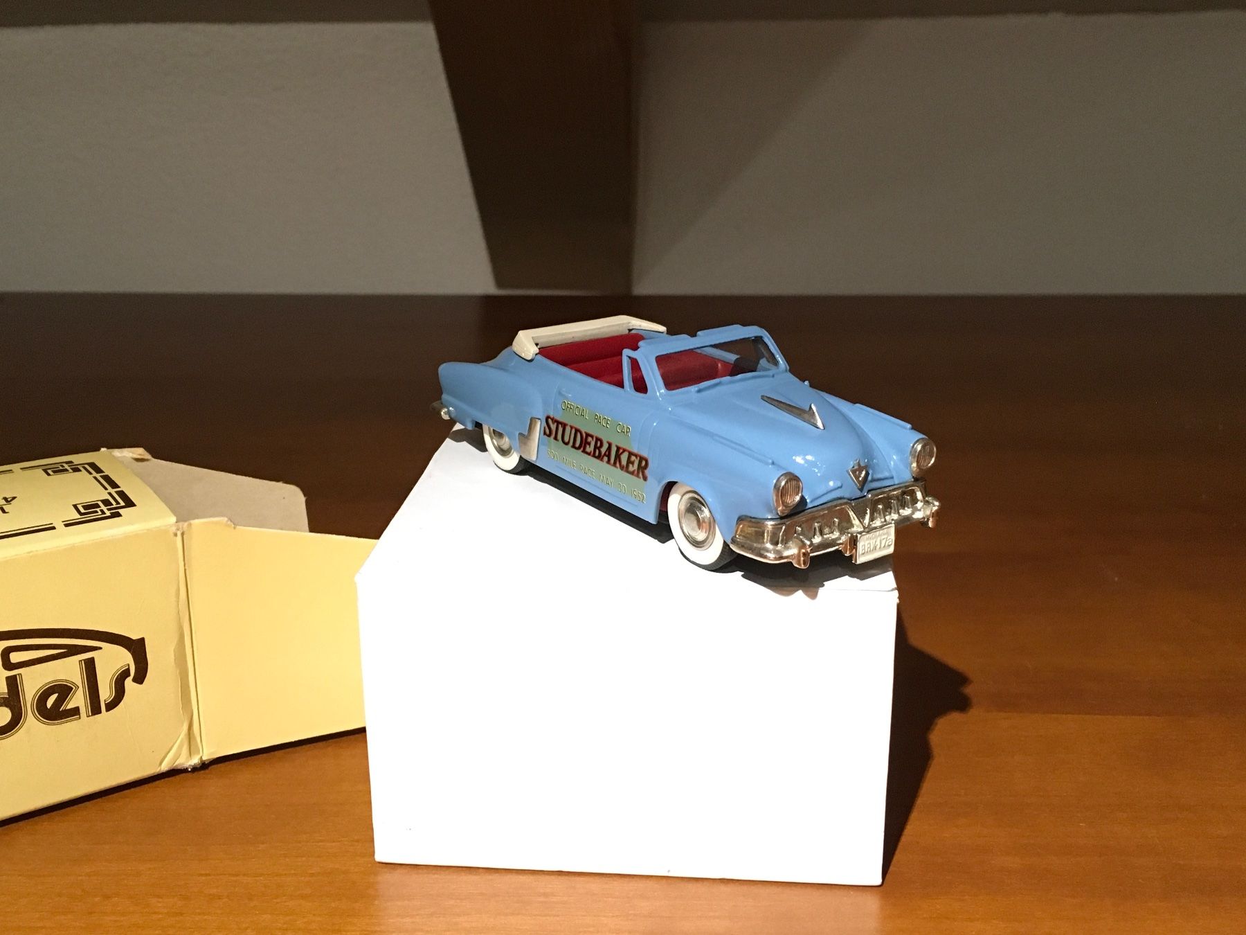 Brooklin Modellini d'auto: 52‘ Studebaker Commander Indianapolis Pace Car 1/43 Brooklin – Nuovo (secondo la descrizione) da Wohlen AG venduto da PrivatSammlung 4