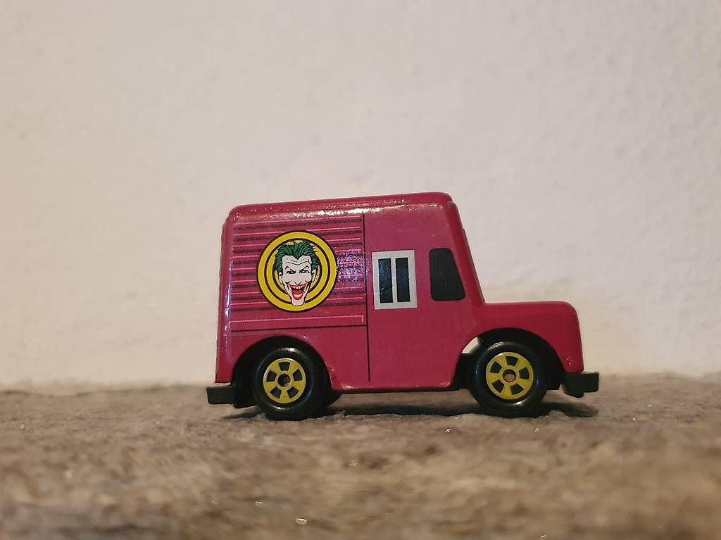 AMT/ERTL Modellini d'auto: Ertl Batman "Joker Van" von 1989 – Usato da Widen venduto da dem_tdb9 2