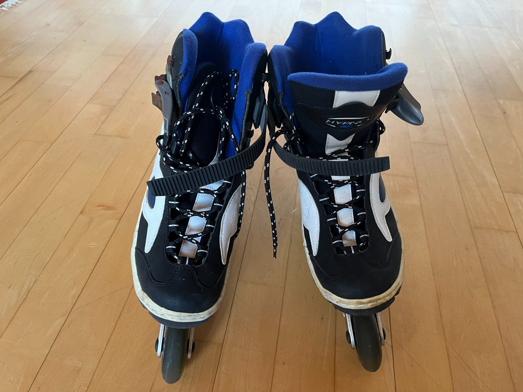 Pattini in linea & Pattini a rotelle: Rollerblades mit abnehmbaren Rollen Grösse 42 – Usato da Ostermundigen venduto da Schmiedi70 2