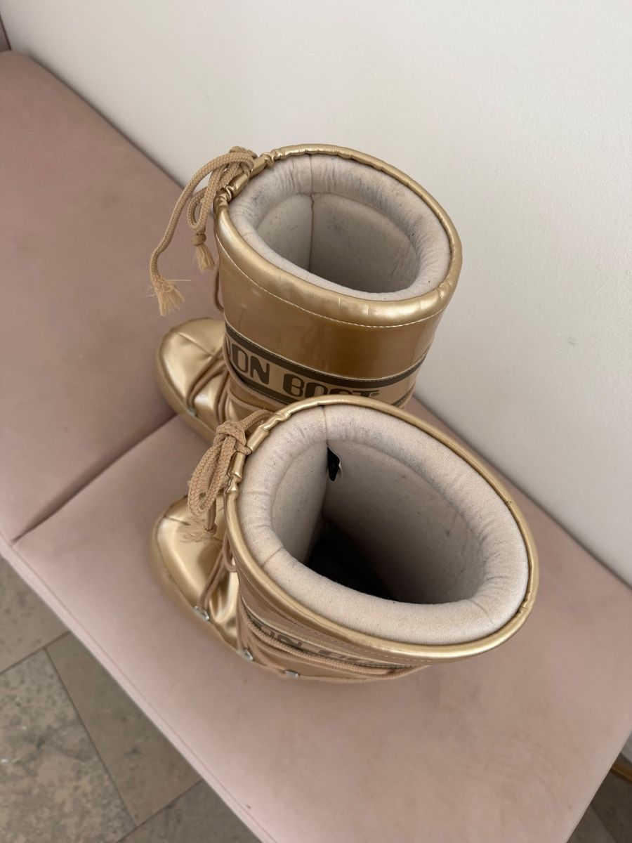 Moon Boot Herrenschuhe: Moon boots – Gebraucht aus Basel von cam_q5wk 9