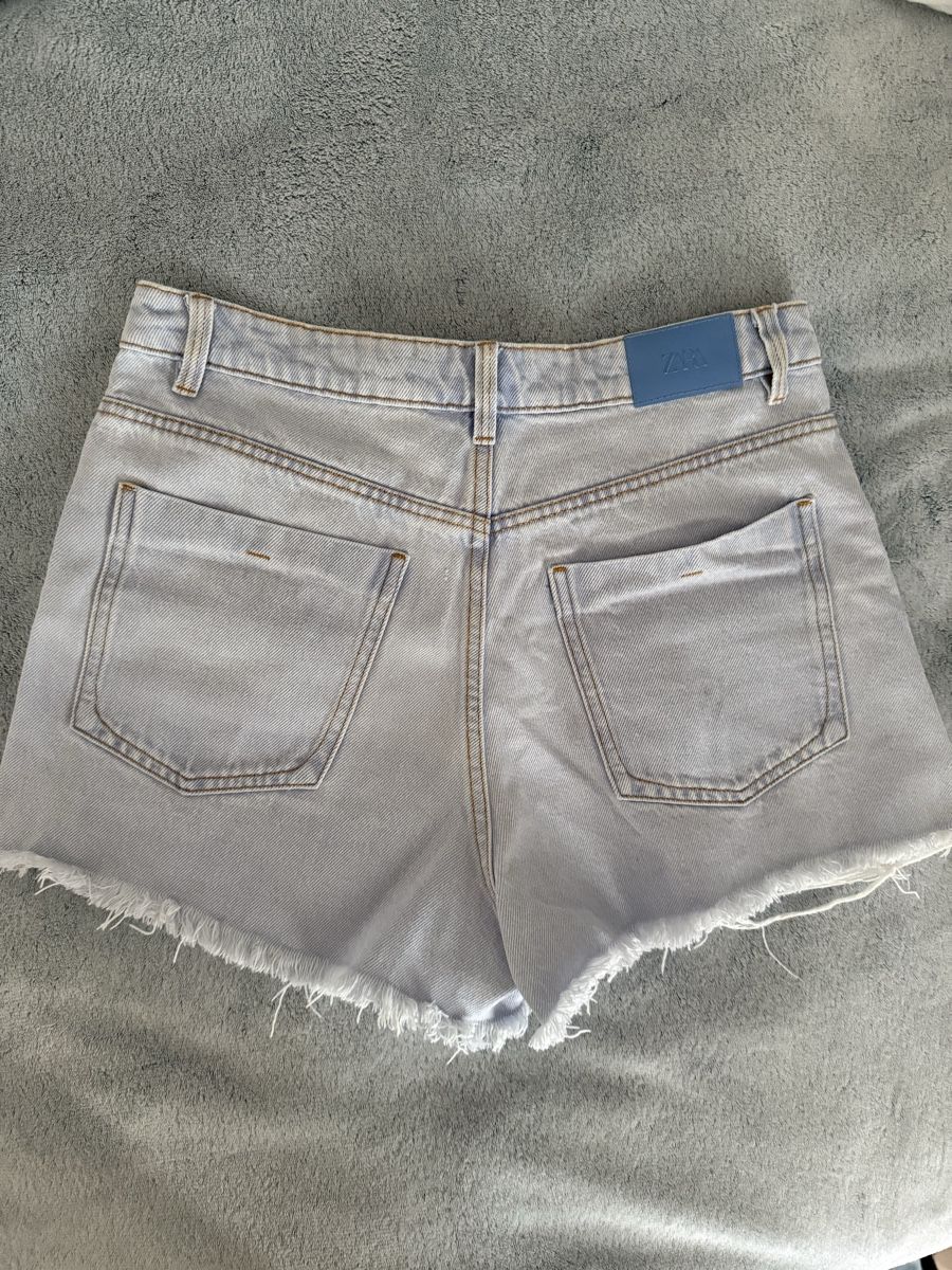 Zara Jeans: Zara Hotpants Gr. 40 – Usato da Wil SG venduto da xrnvani 2