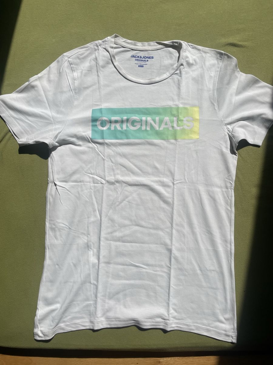 Jack & Jones T-Shirts: Jack & Jones T-shirt 4er-Set – Gebraucht aus Stetten AG von xe_k33 7