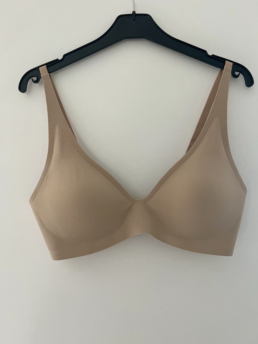 Altra biancheria intima: Invisible Ribbed Bra, beige, Gr. 80B – Usato da Frutigen venduto da glnays 1
