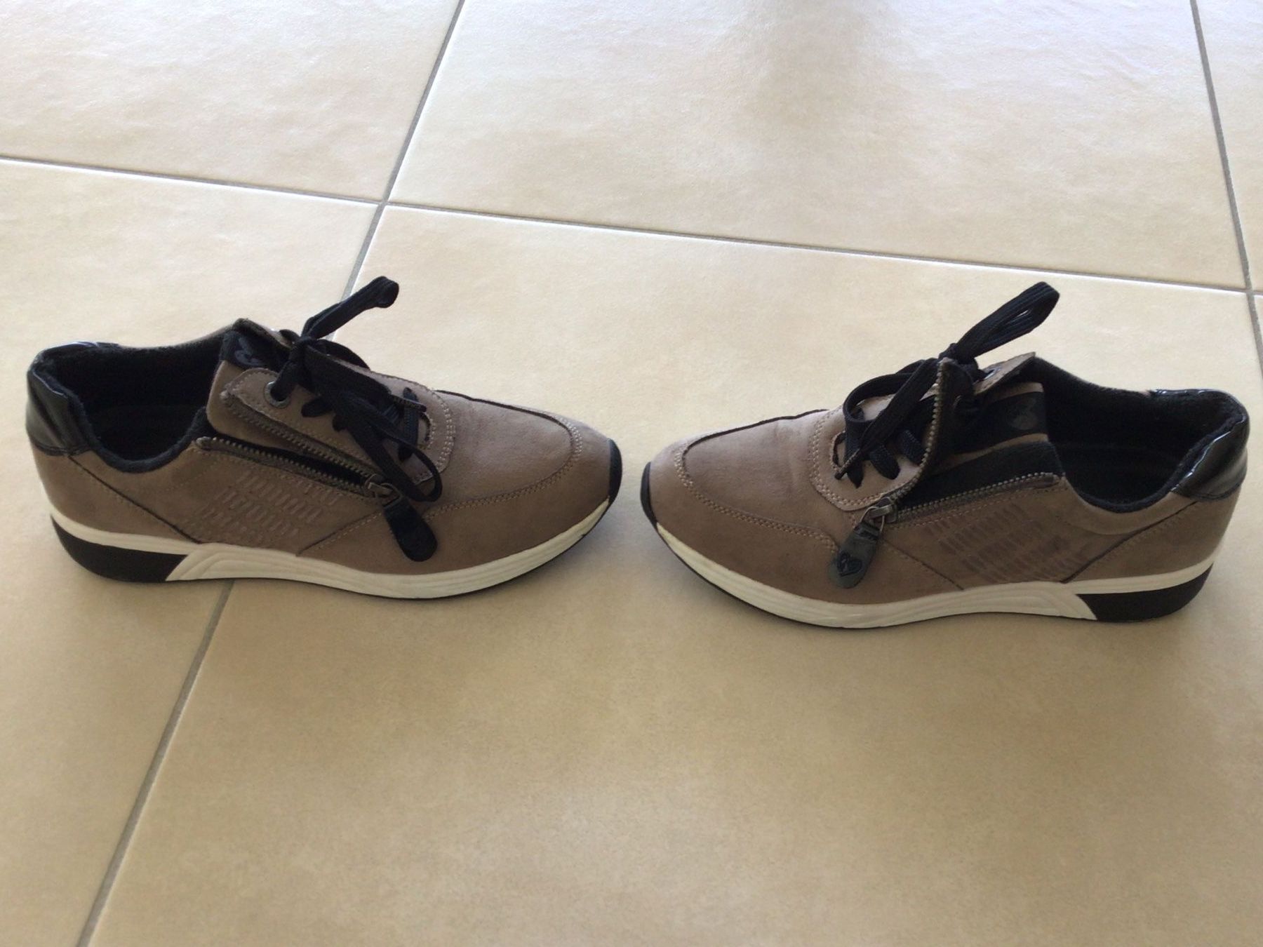 Scarpe da donna: Freizeitschuhe Grösse 39 von Marco Tozzi – Usato da Frauenfeld venduto da Stehojen 3