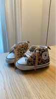 Chaussures bébé motif léopard état comme neuf