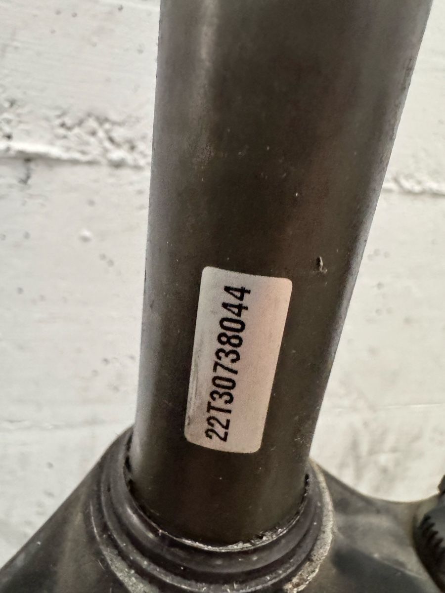 Rockshox Pezzi di ricambio: RockShox XC30 Federgabel – Difettoso da Maienfeld venduto da AGueraslan 9