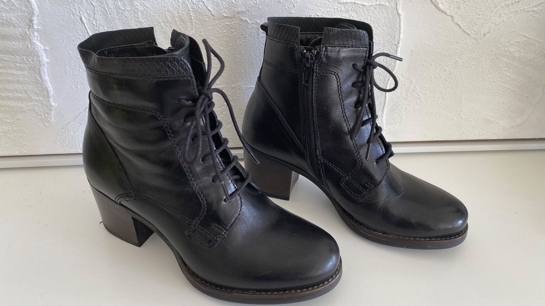 Scarpe da donna: Leder Stoefeletten Grösse 36 – Nuovo (secondo la descrizione) da Brüttisellen venduto da kat_g7jv 5