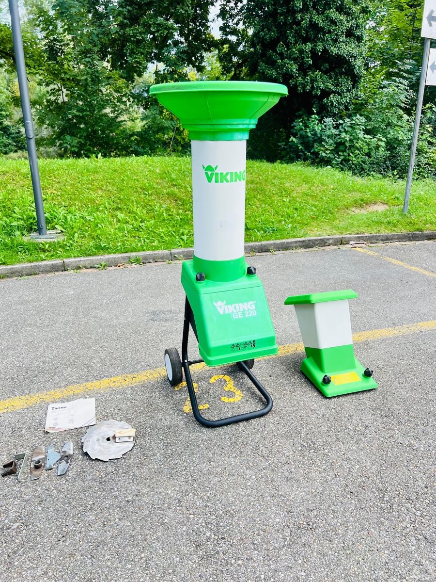 Viking Häcksler: Gartenhäcksler VIKING GE 220 Profi – Gebraucht aus Urdorf von mas_5wfz 9