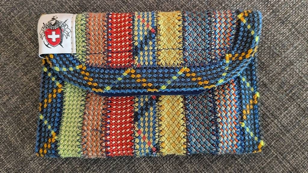 Portafogli: SAC Portemonnaie NEU Gratisversand – Nuovo e nell'imballaggio originale da Innertkirchen venduto da Flir