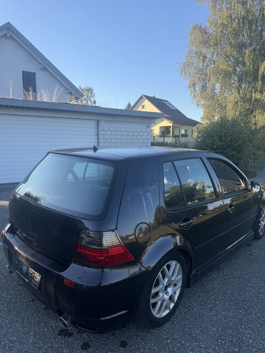 VW Automobili: Golf 4 GTI 1.8t – Usato da Oekingen venduto da Zeichen64 4
