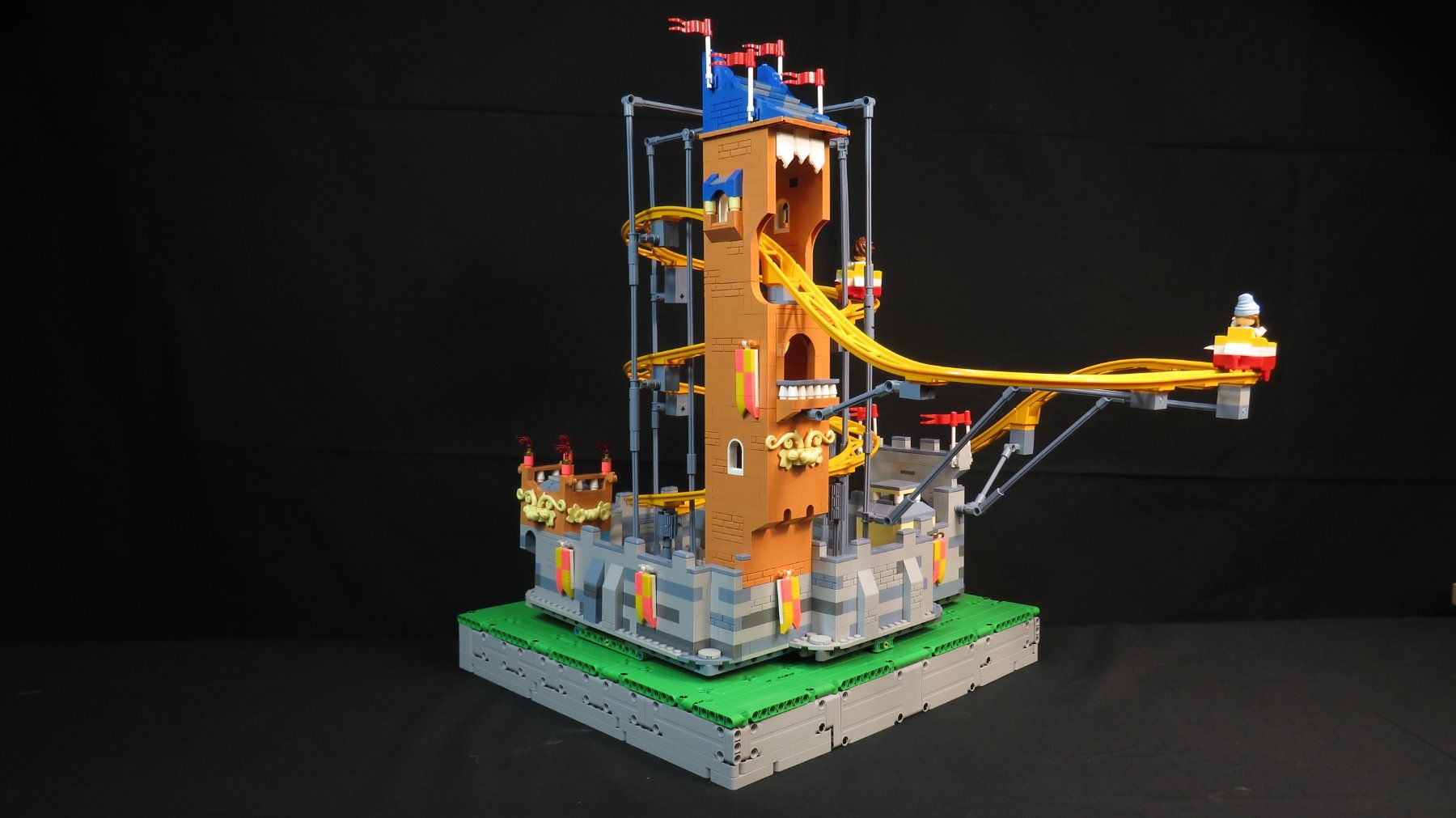Mould King Kit di costruzioni: MOULD KING - 11023 - Castle Roller Coaster – Nuovo (secondo la descrizione) da Arboldswil venduto da Lubber 2
