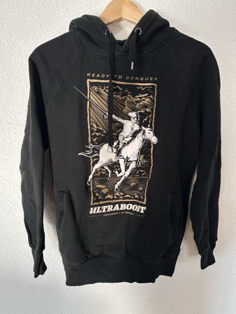 Schwarzer Hoodie Gr M