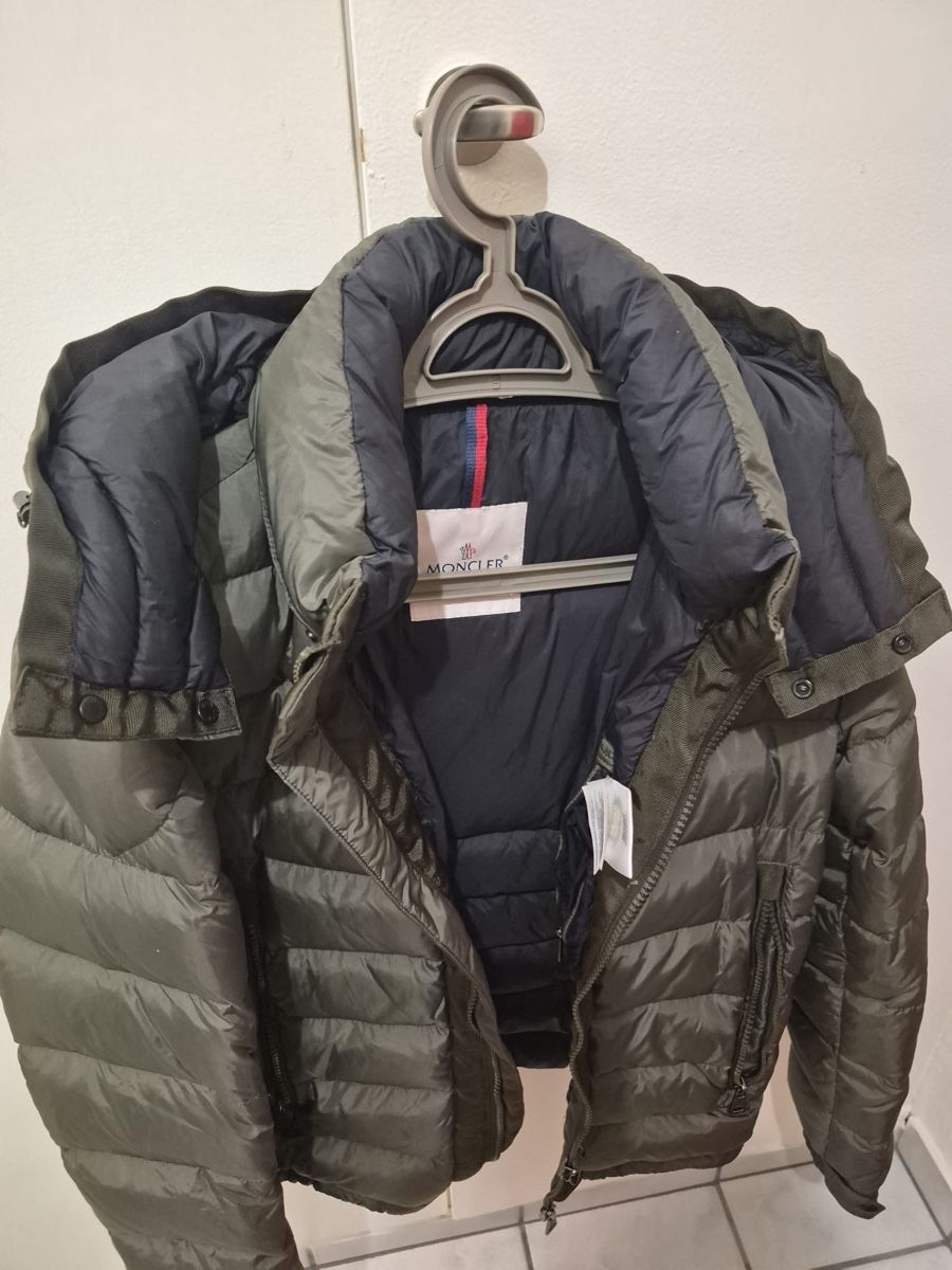Moncler Giacche: Moncler Winterjacke Gr. M - Wie neu – Usato da Wettingen venduto da cir_d7s6 1