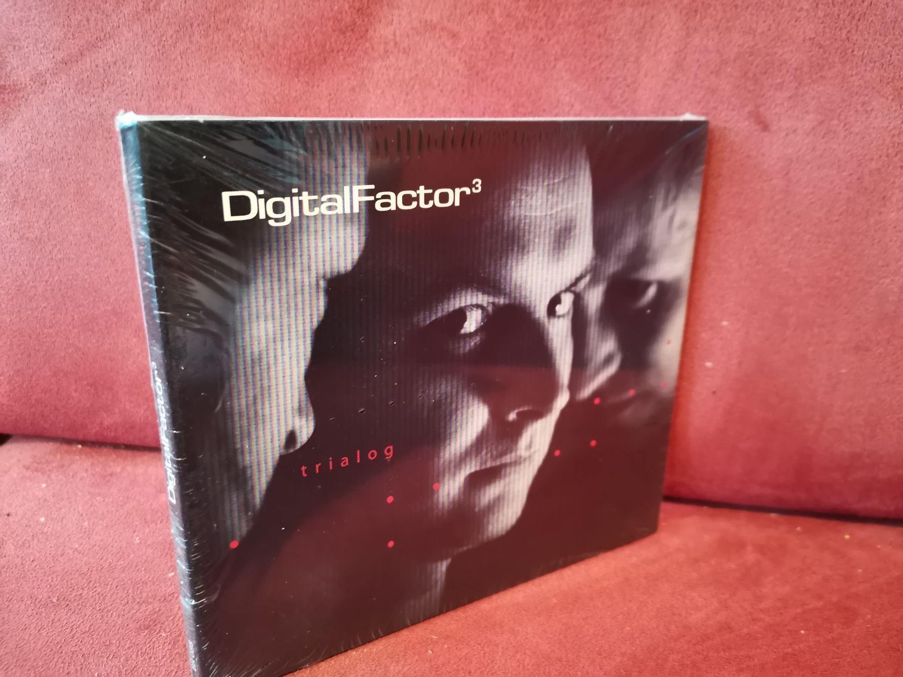 CDs: Digital Factor CD – Neuf avec emballage d'origine à Zofingen par noise123
